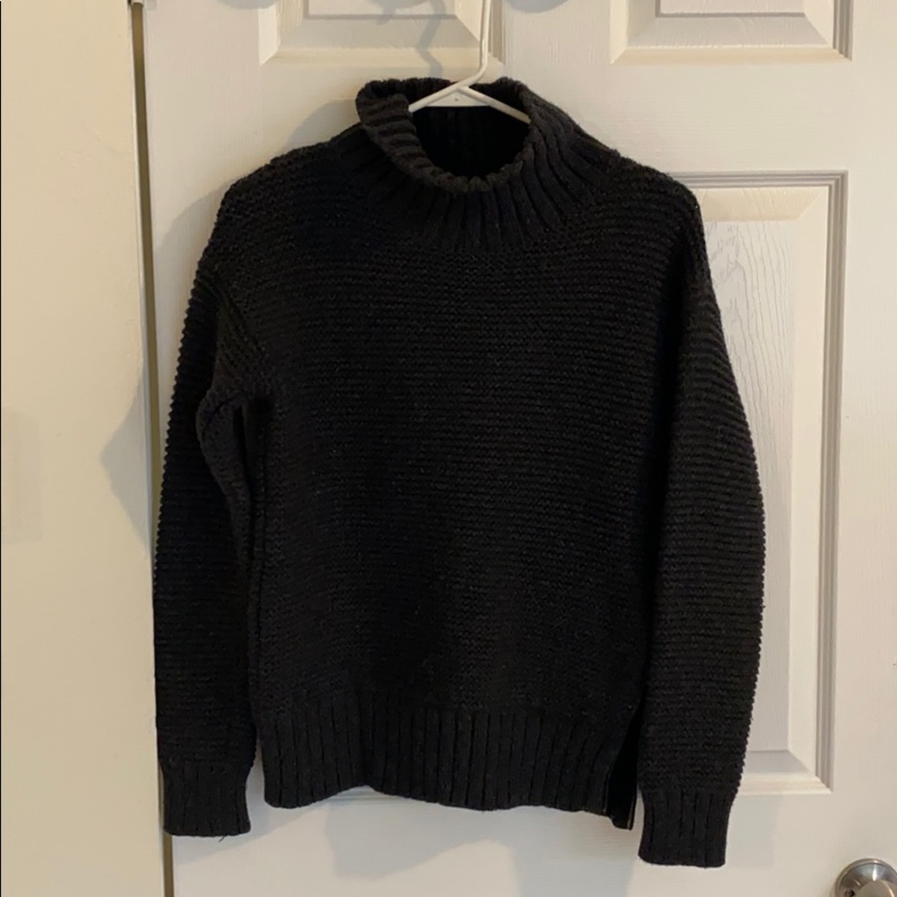 Lululemon cable knit sweater